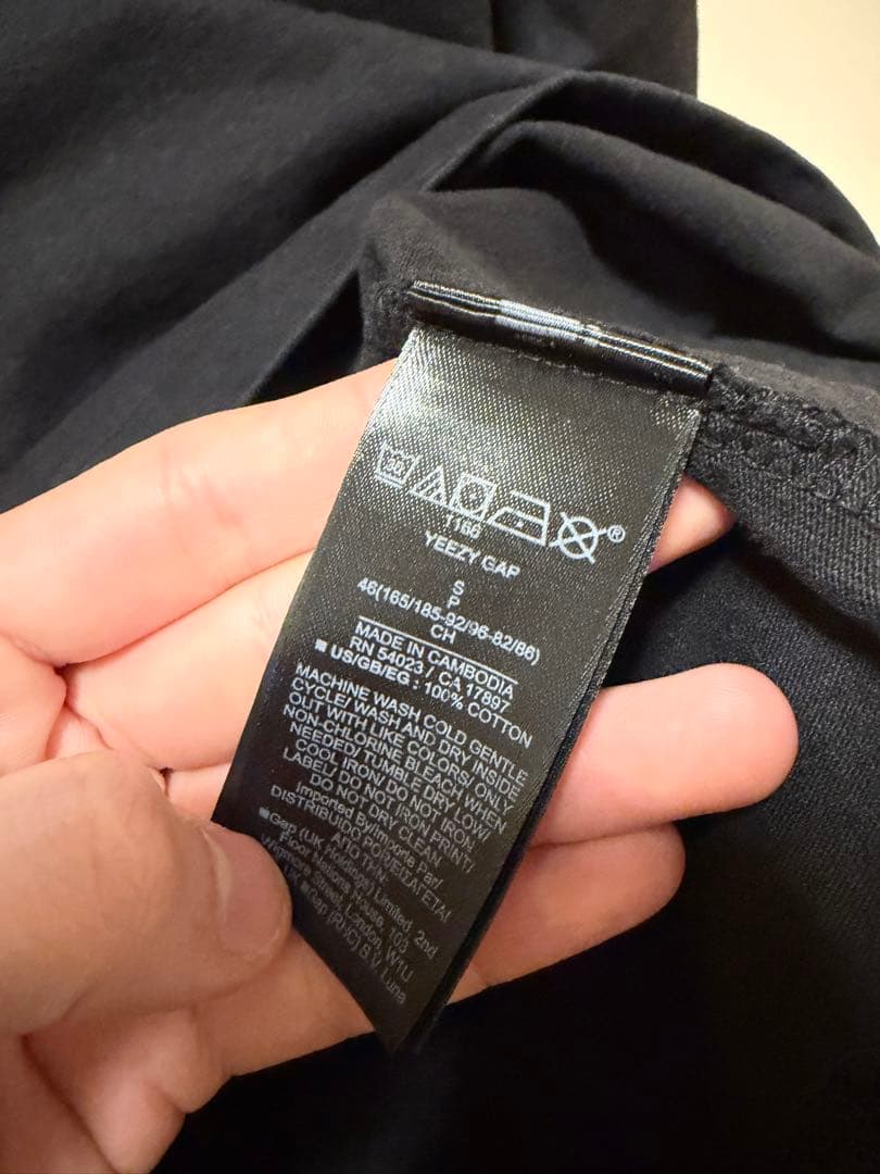 YZY GAP ENGINEERED BY BALENCIAGA Tシャツ