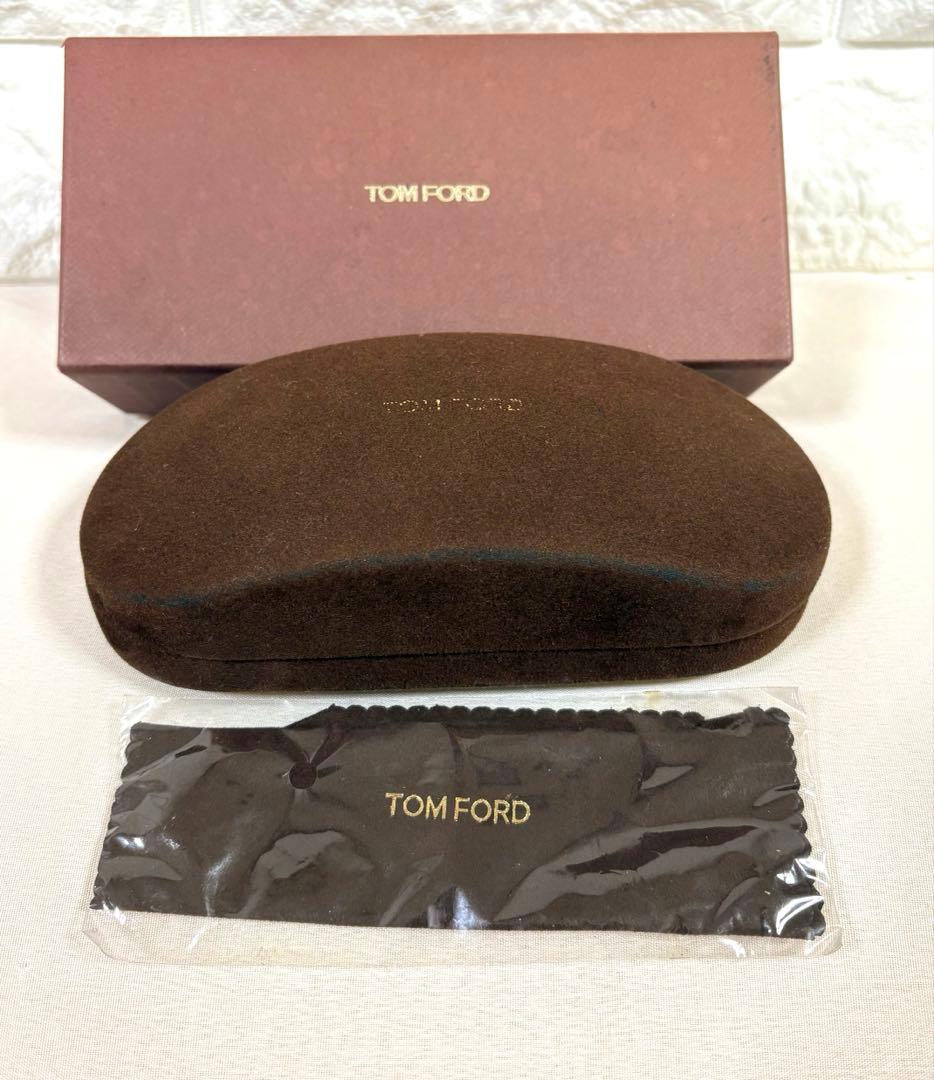 TOM FORD トムフォード FT0876 サングラス　ユニセックス