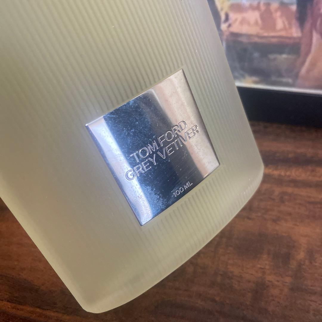 TOM FORD GREY VETIVER オーデパルファン 100ml