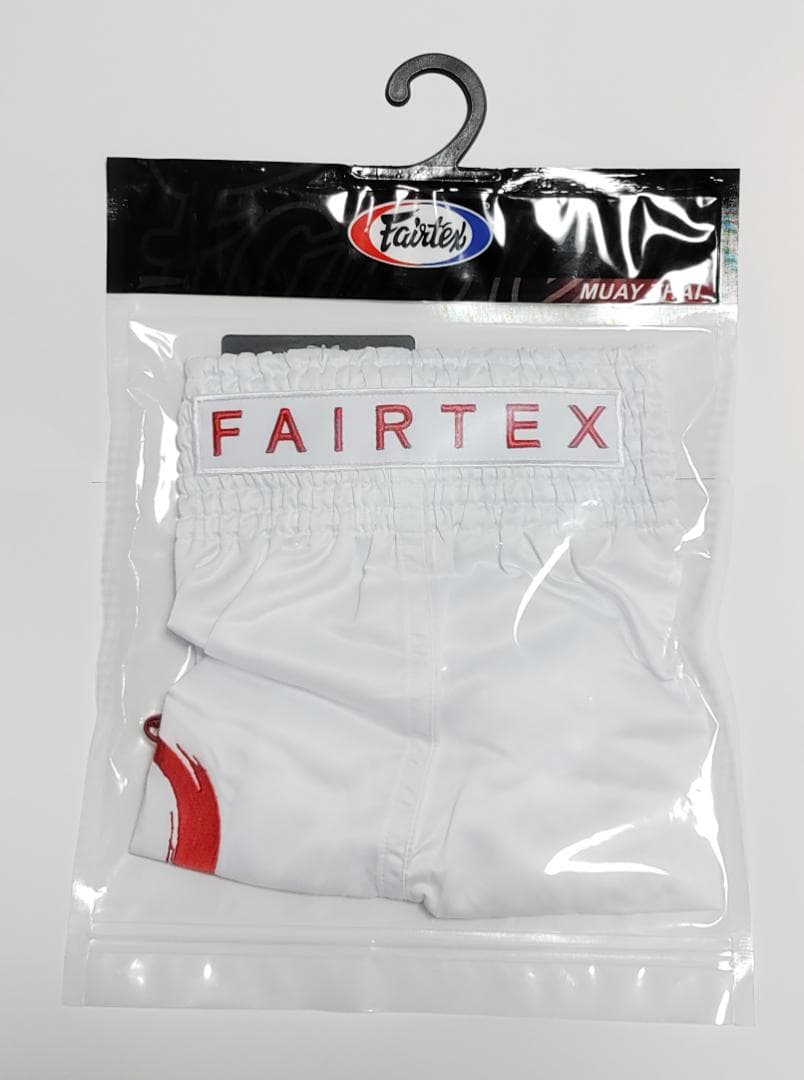 【Fairtex】ムエタイ トランクス ホワイト サイズ M　レッド円型刺繍付き