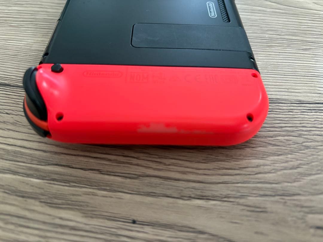 【動作確認&初期化済み】やや訳ありNintendo Switch 箱付属品付き