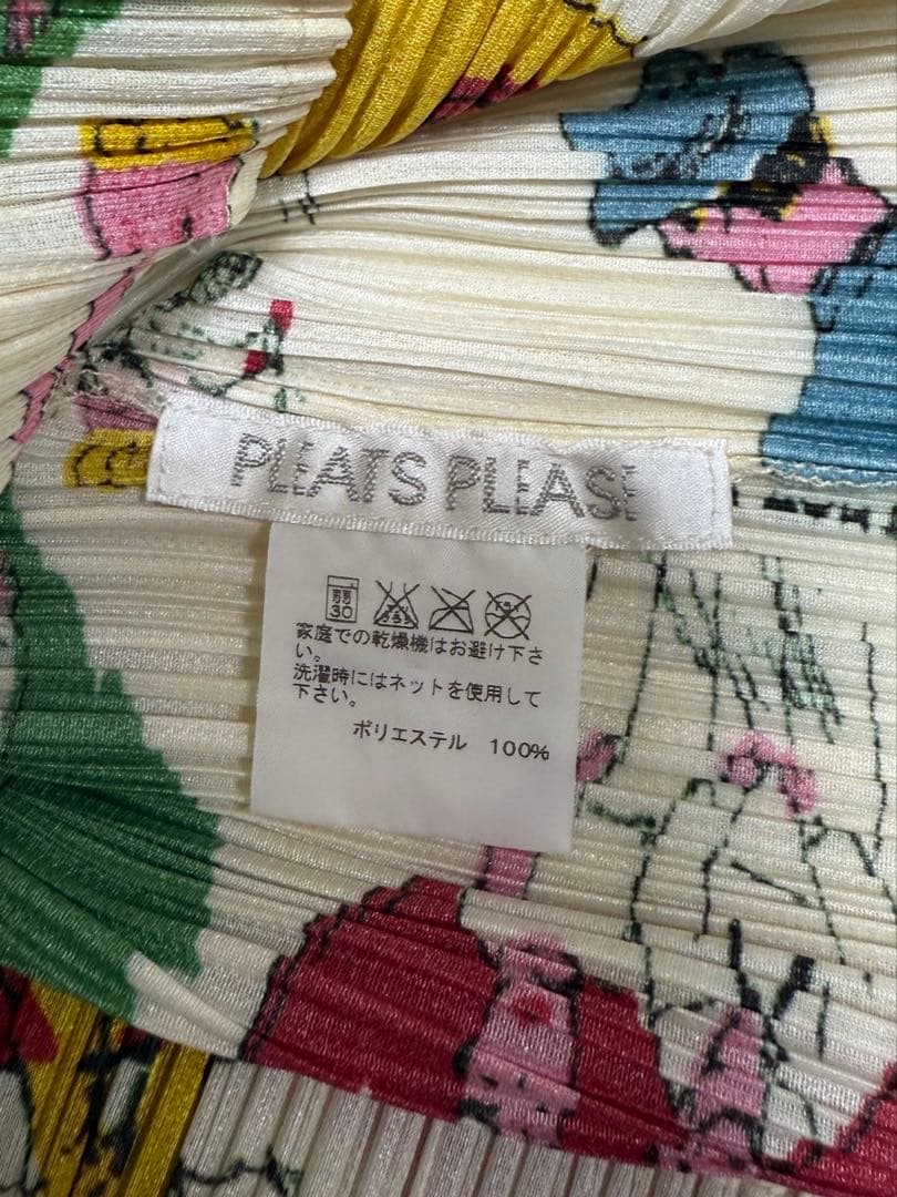 ✨美品✨PLEATS PLEASE イッセイミヤケ ロゴトップス