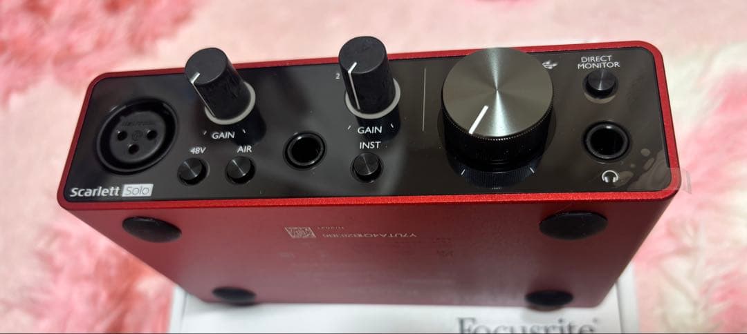 Focusrite Scarlett Solo USBオーディオインターフェース
