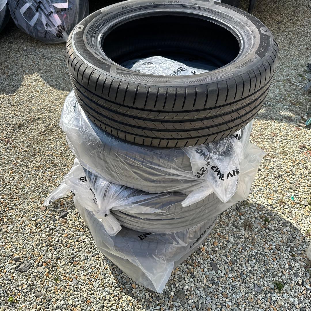 ブリヂストン205/55R17 未使用タイヤ4本セット