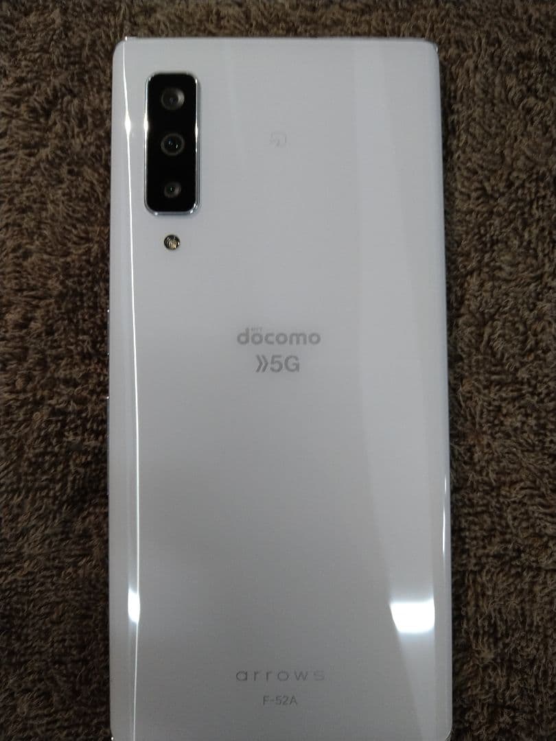 値下げしました。ARROWS　NX9　ホワイト