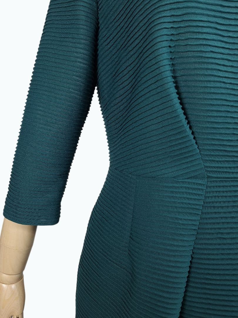 美品 Leilian プリーツデザインワンピース
