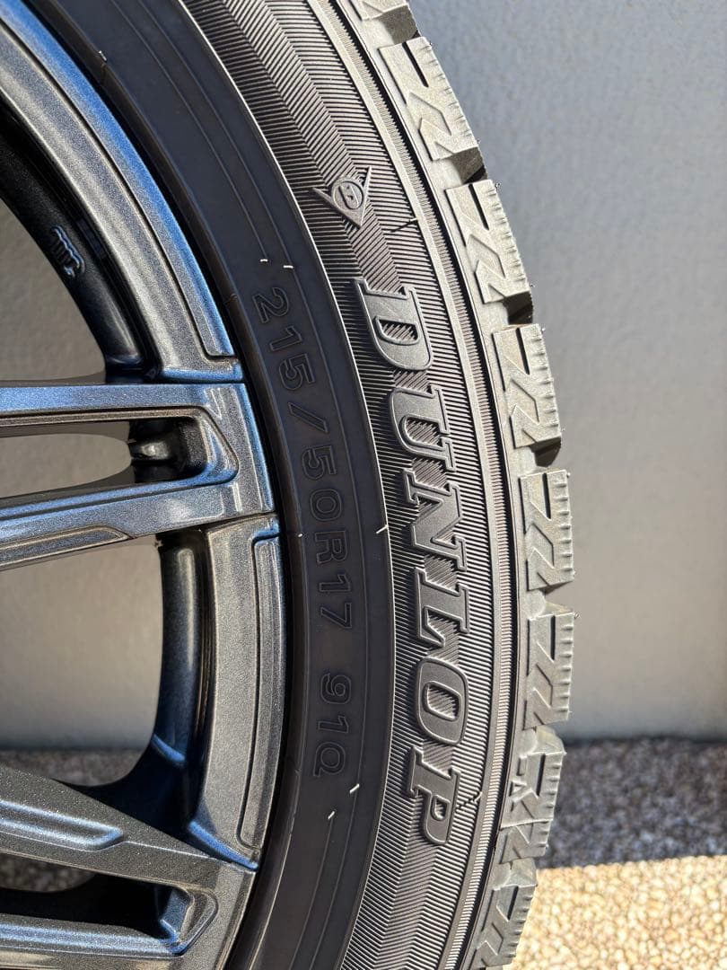 セール価格DUNLOP WINTER MAXX WM02 215/50R17