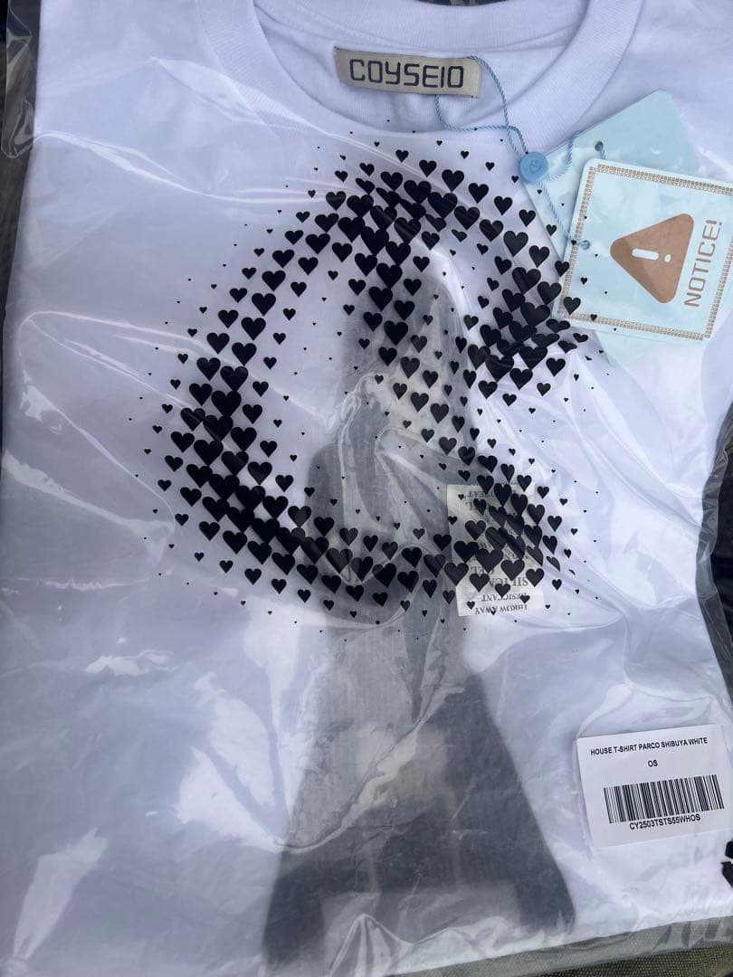 Coyseio渋谷PARCO限定商品のGO SIOフィギュアのグラフィックTEE