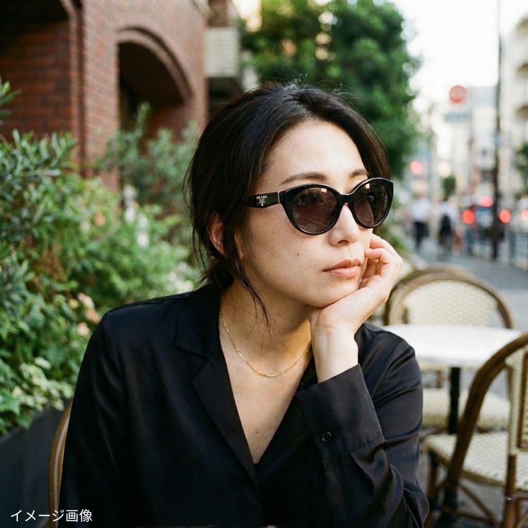 美品 PRADA レディース SPR230 キャッツアイ サングラス Blk/黒