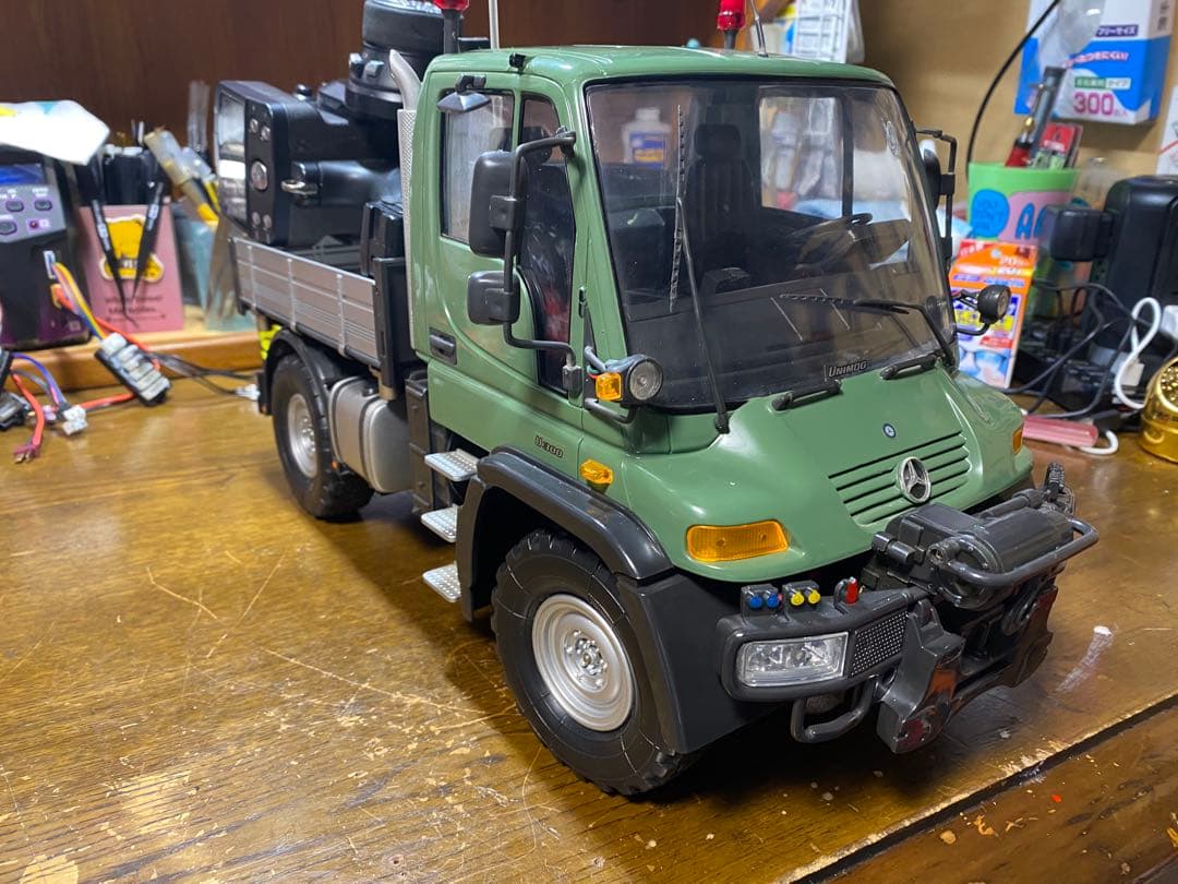 メルセデス・ベンツ Unimog 1/10