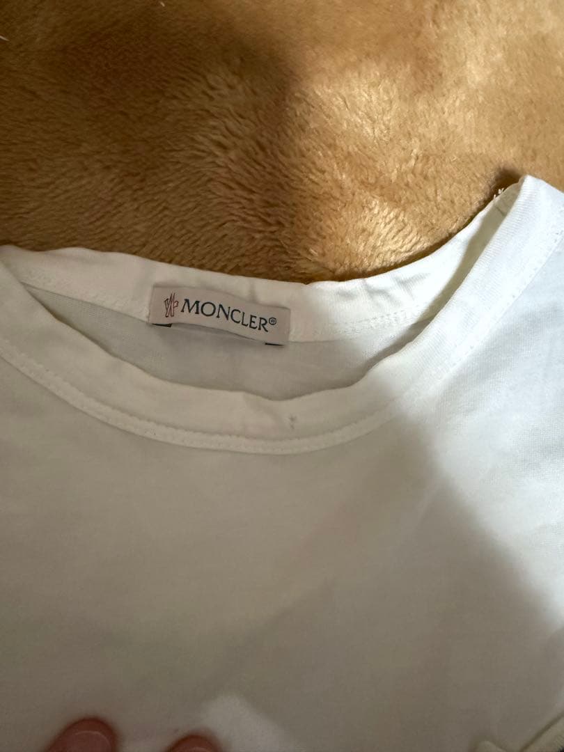 MONCLER ホワイト Tシャツ ロゴ刺繍
