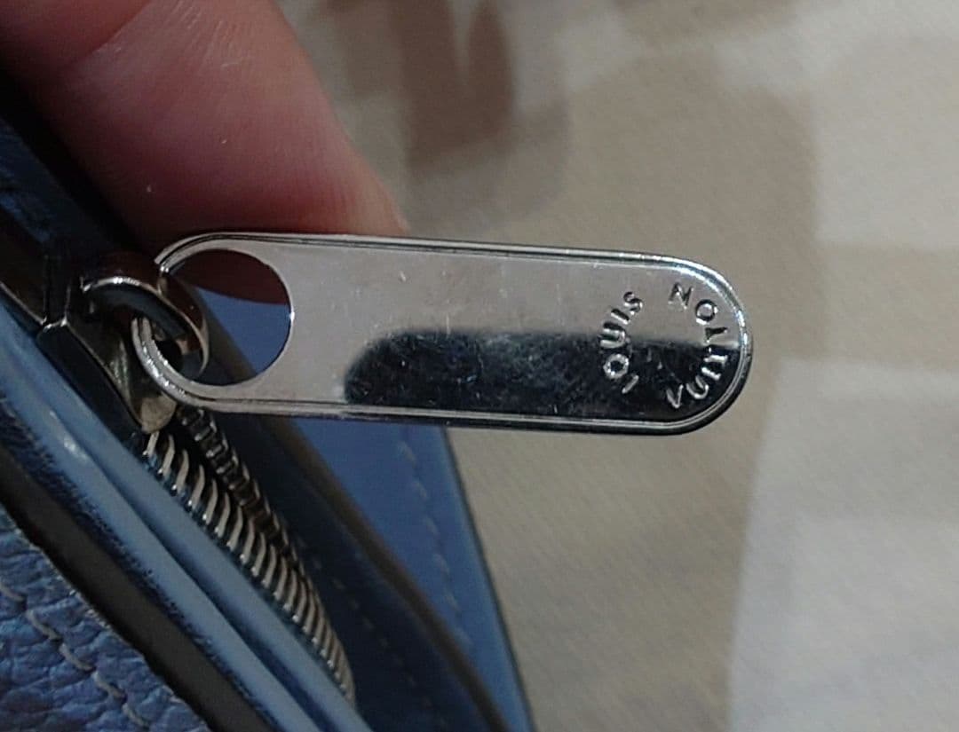 LOUIS VUITTON | ルイ・ヴィトン 二つ折り財布