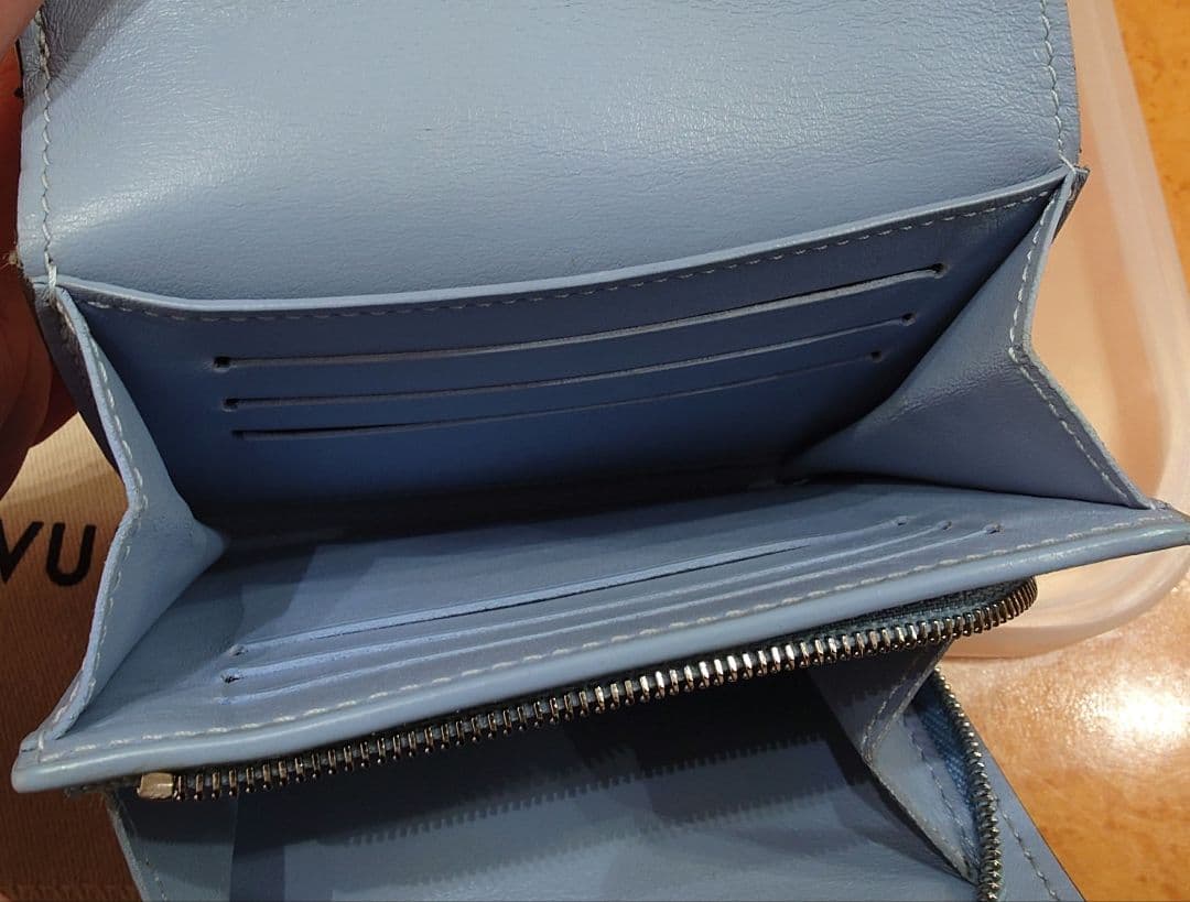 LOUIS VUITTON | ルイ・ヴィトン 二つ折り財布