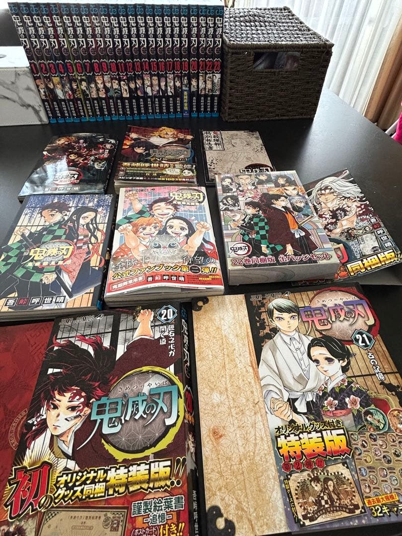 豪華♪鬼滅の刃★全巻セット【1-23巻】+零巻+外伝+ 鬼殺隊見聞録2巻+グッズ