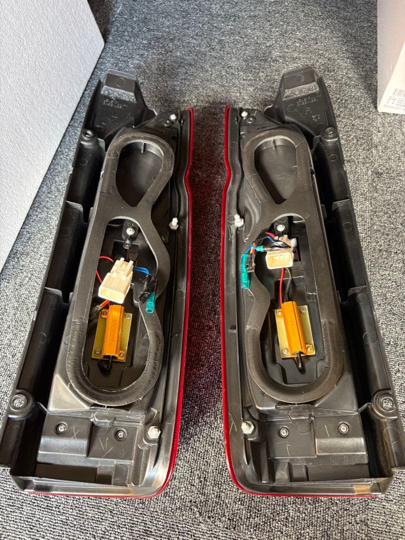 Valenti LEDテールランプ ウルトラ オメガ