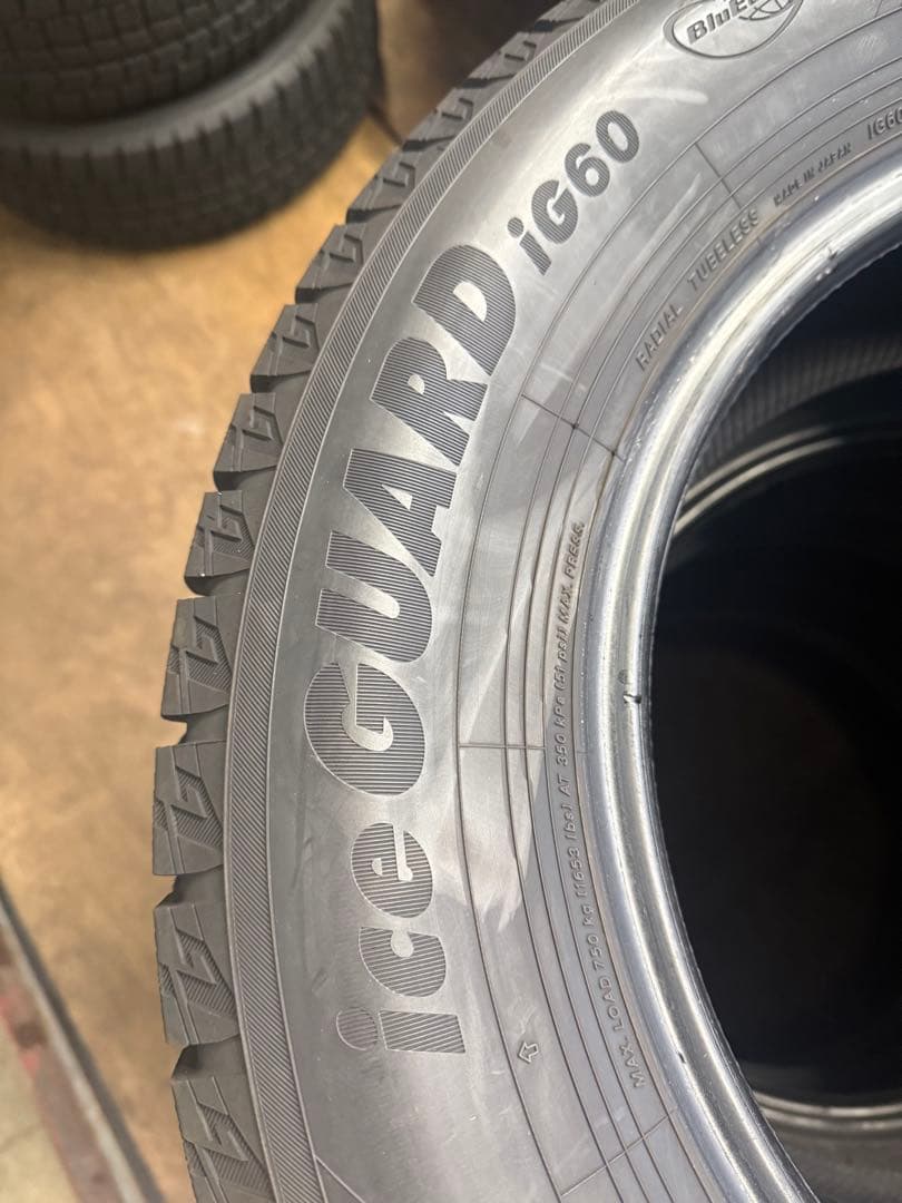 ⭐︎ヨコハマ IG60 215/65R16 4本セット 2023年製造 中古品⭐︎