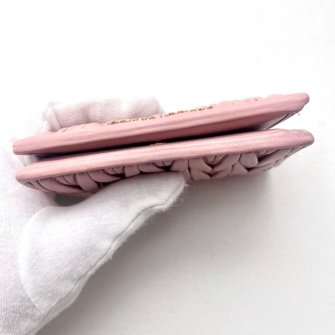 大人気 miu miu ミュウミュウ マテラッセ 二つ折り財布　0315-④