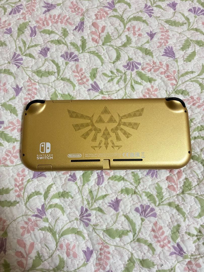 【美品】Nintendo Switch Lite ハイラルエディション