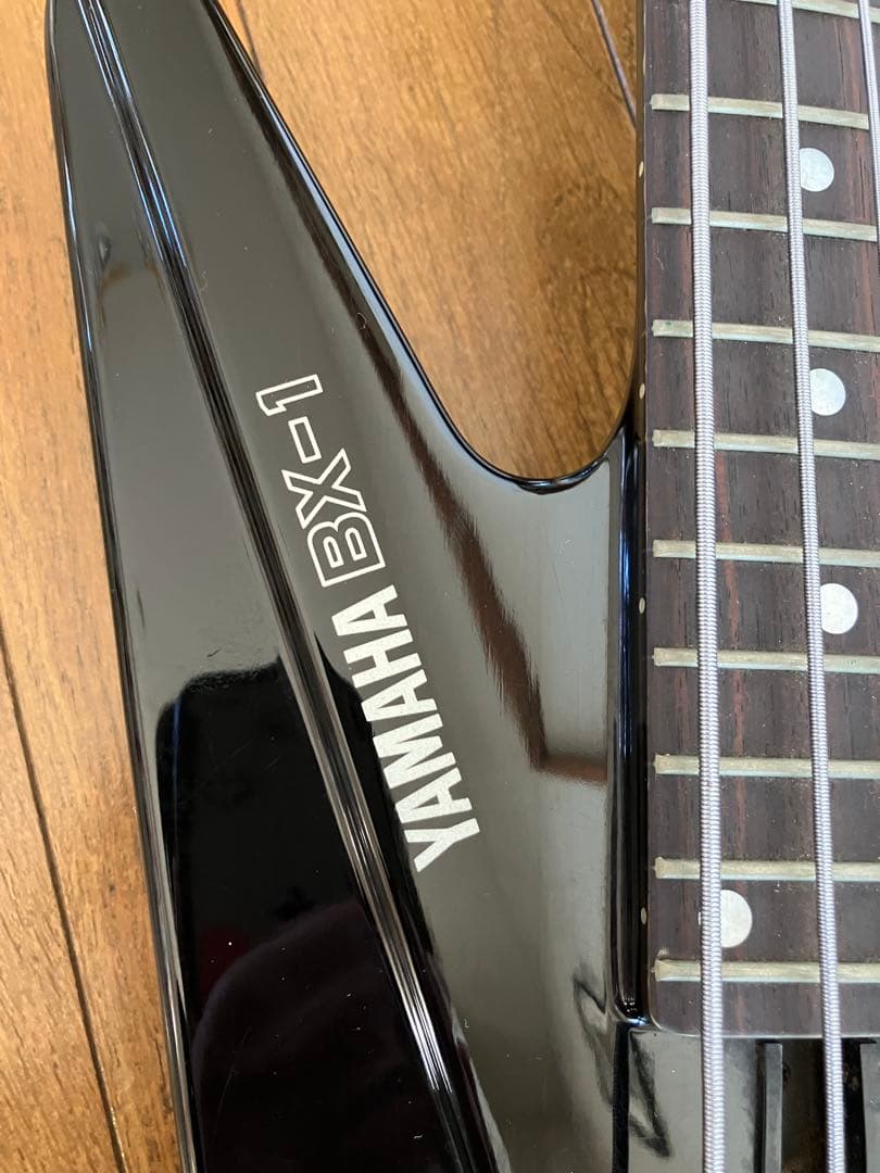 YAMAHA BX-1ベースギター