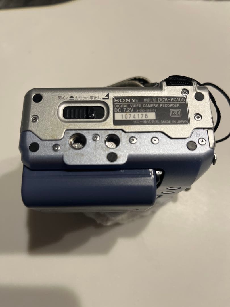 SONY DCR-PC105Kビデオカメラ