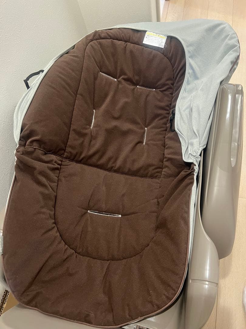 【直接引き取り限定】電動ネムリラ　ハイローチェア