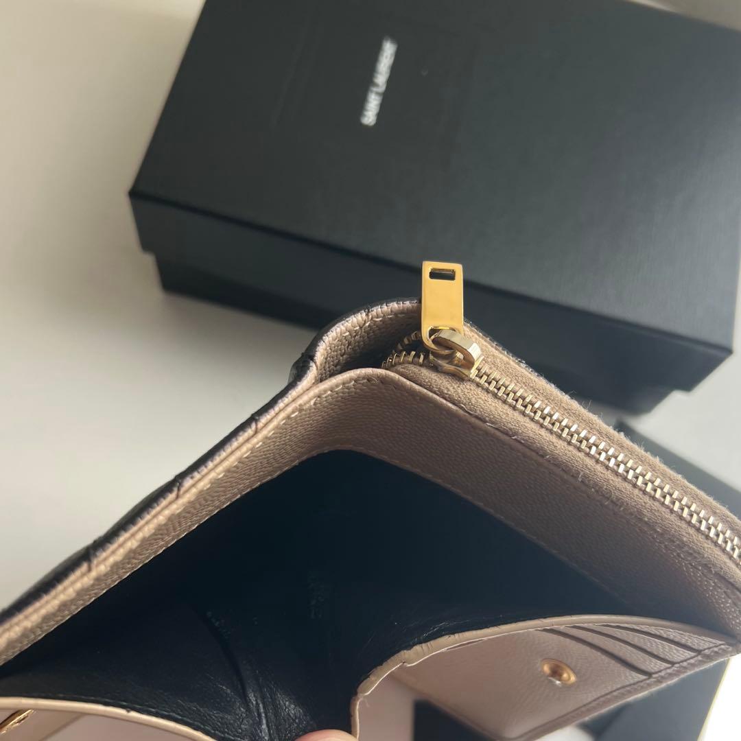 221 美品 SAINTLAURENT イヴサンローラン 2つ折り財布