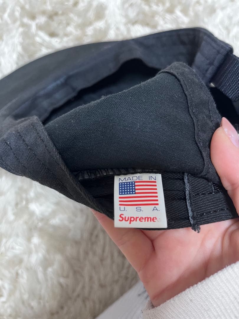 Supreme 黒 キャップ バックストラップ付き