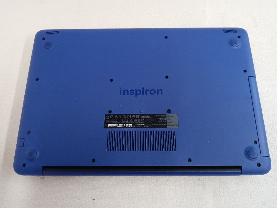 Ω DELL Inspiron 15 AMD A12 16GB ストレージ無