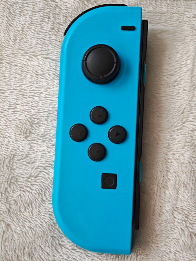 さ*け様 Nintendo Switch 本体 青/赤 sdカード64gb付き