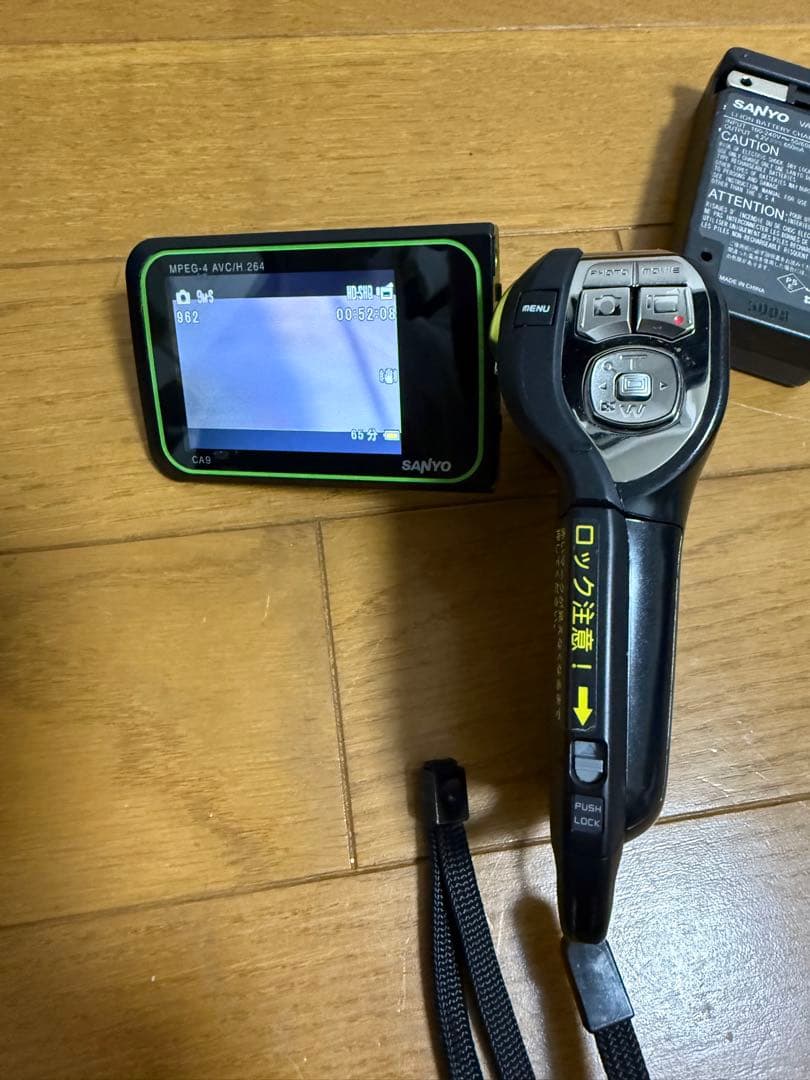 SANYO Xacti DMX-CA9 防水ビデオカメラ