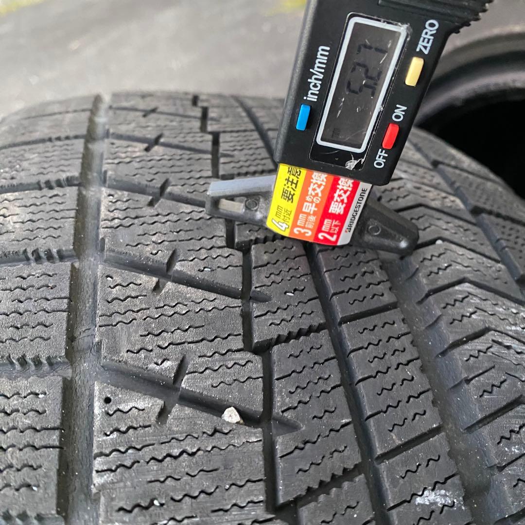 【送料無料】ブリヂストンスタッドレス 225/50R17 94Q
