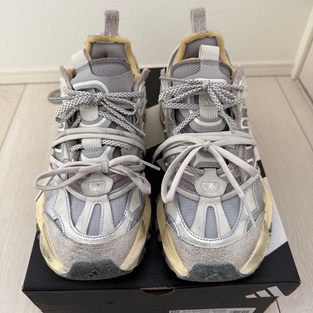 靴 adidas XLG RUNNER DELUXE 27.5cm JR9631