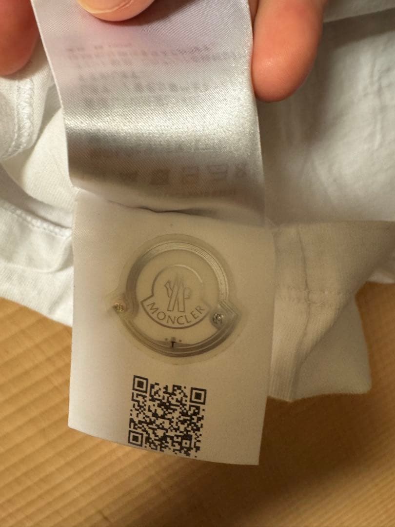 Moncler ホワイト Tシャツ Lサイズ