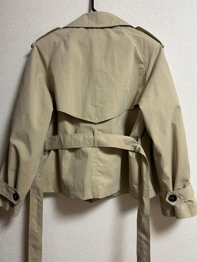 zara ショートトレンチコート ショルダーパッド付き