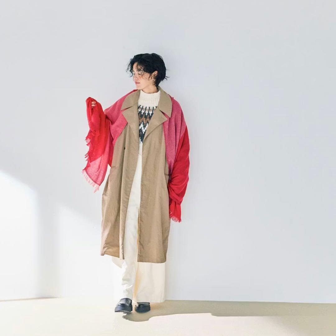 「ぐるっと巻けば、サマになる」ふんわり軽いウールのストール
