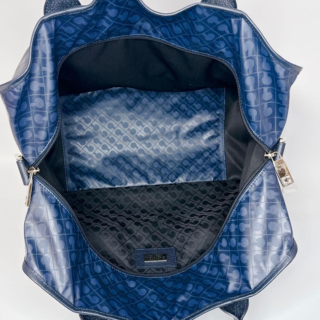 【極美品】GHERARDINI ソフティ　ボストン　ショルダー紐　ネイビー