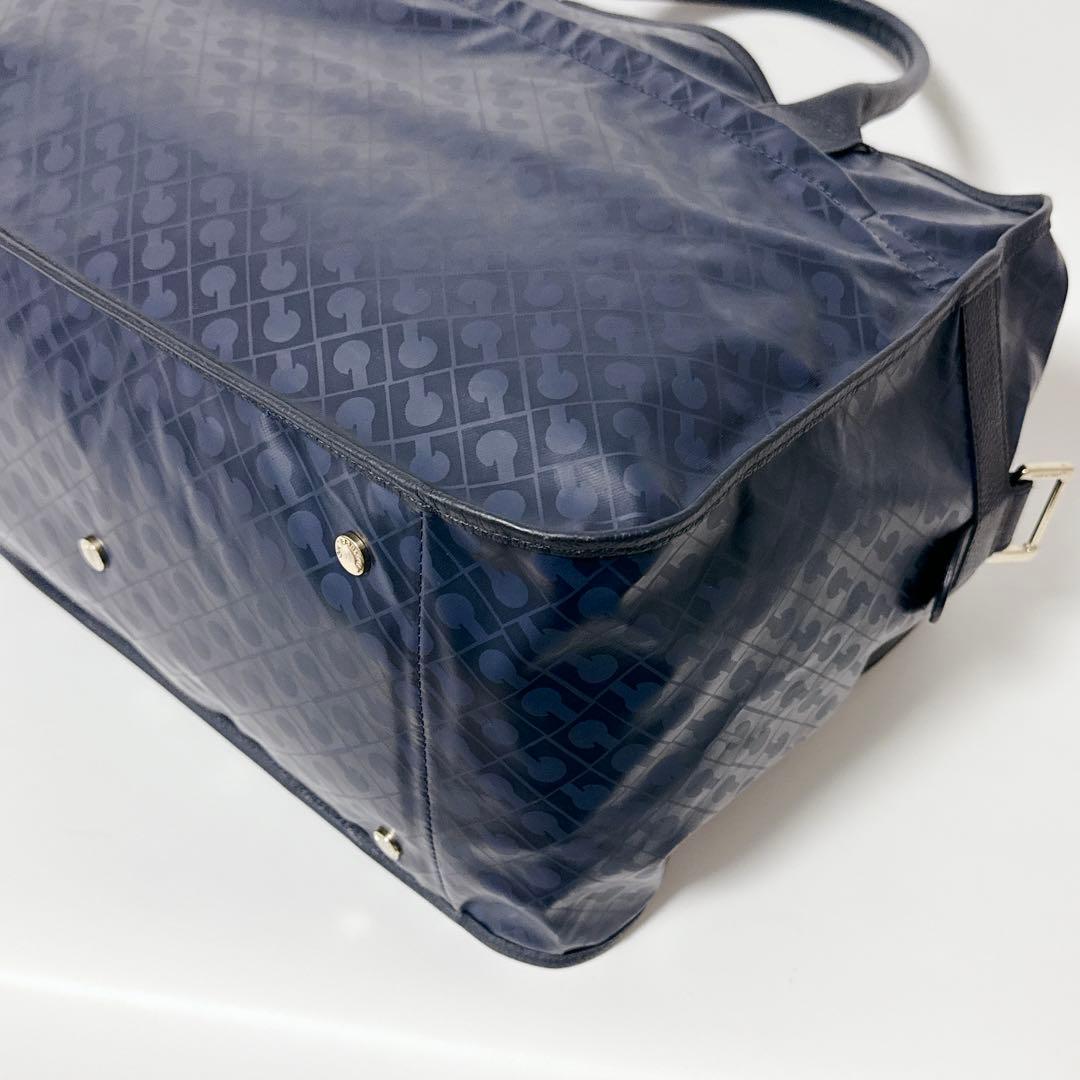 【極美品】GHERARDINI ソフティ　ボストン　ショルダー紐　ネイビー