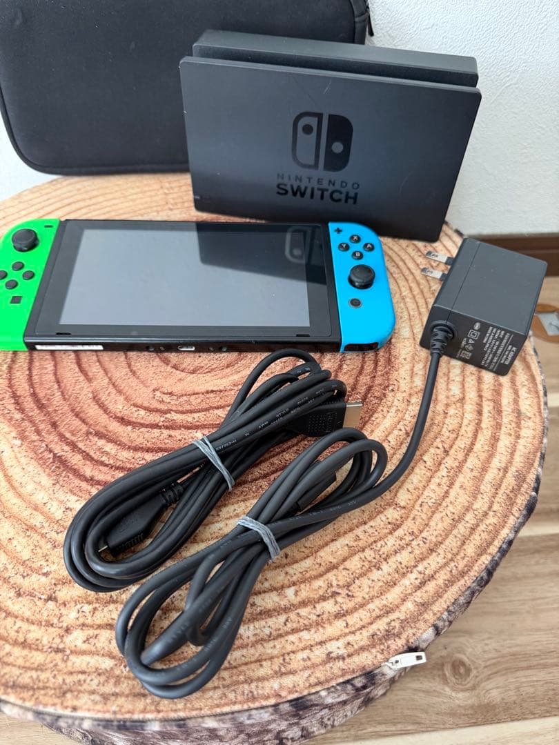 Nintendo Switch ニンテンドースイッチ本体GRN/NBLU箱無し①