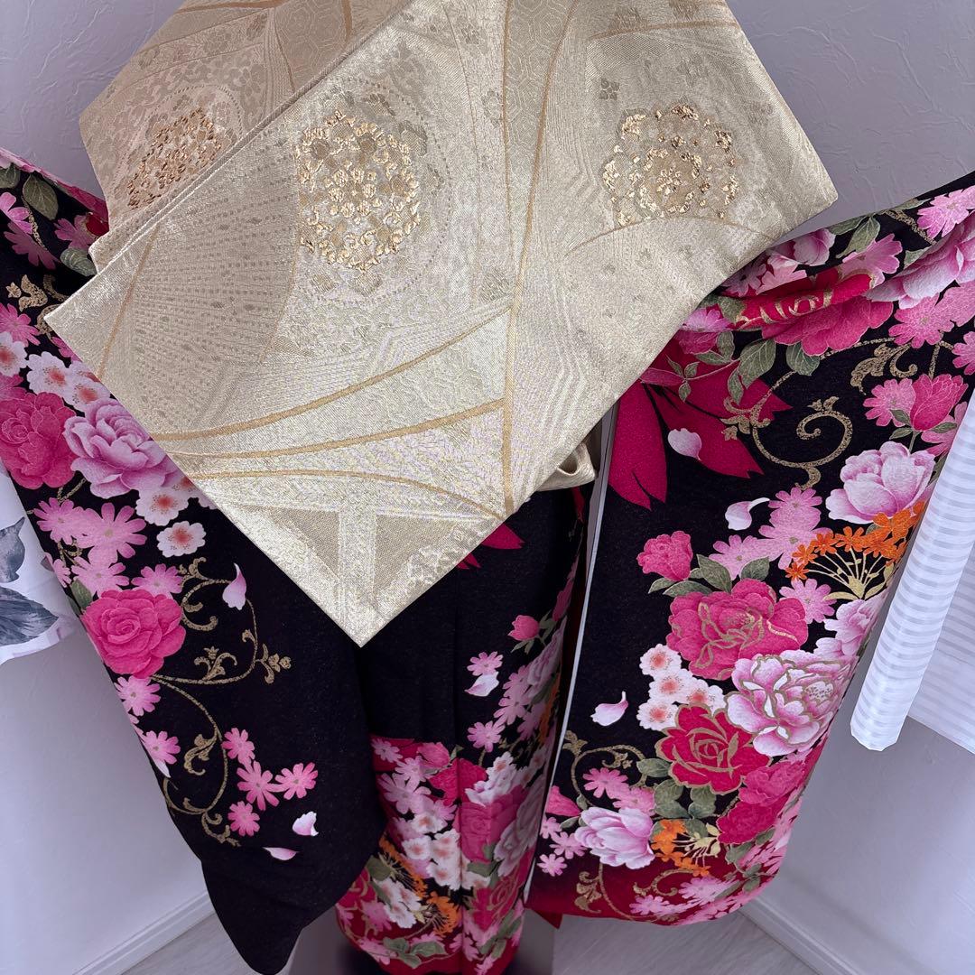 新品 豪華正絹振袖フルセット　薔薇 大輪 ラメ加工 刺繍 姫　成人式に！！