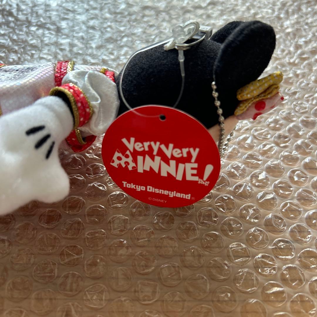 ディズニー　ぬいぐるみ　バッジ　ミニー　ベリーベリーミニー　ベリミニ　タグ付き