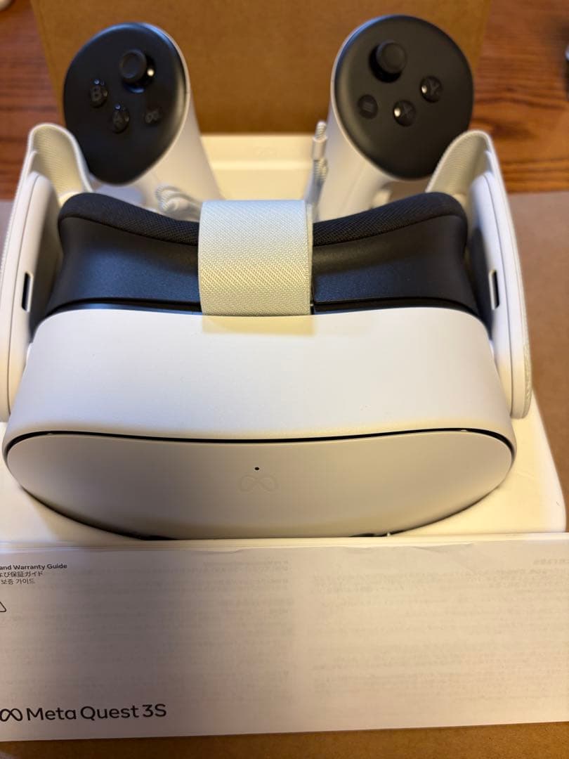  Quest 3S 256GB VRヘッドセット　箱は少し破れ、汚れあり