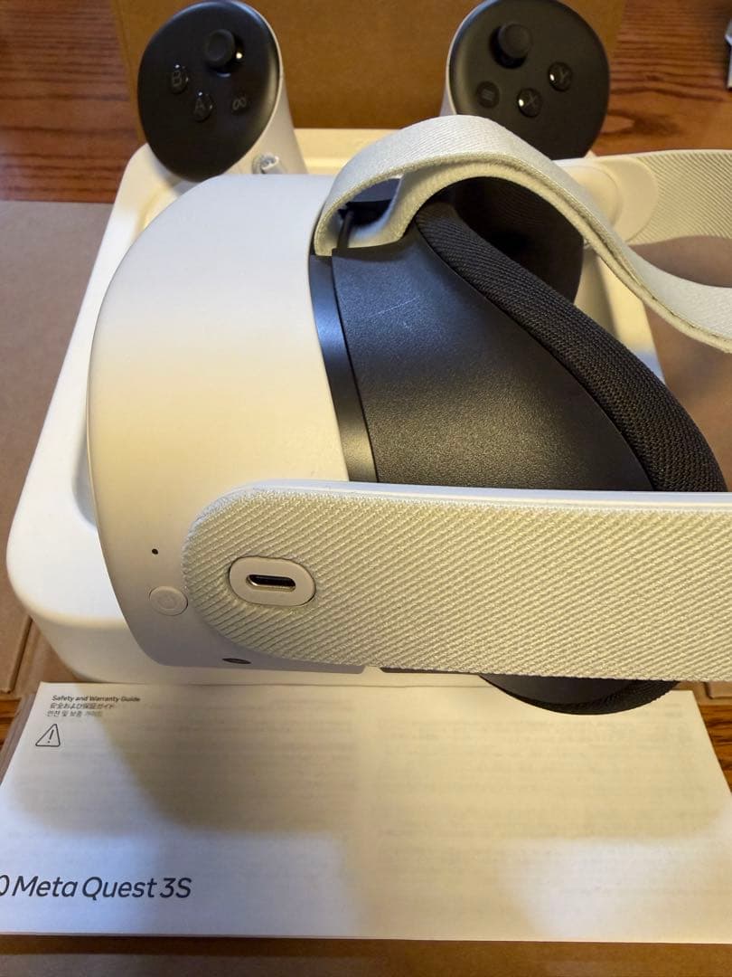  Quest 3S 256GB VRヘッドセット　箱は少し破れ、汚れあり