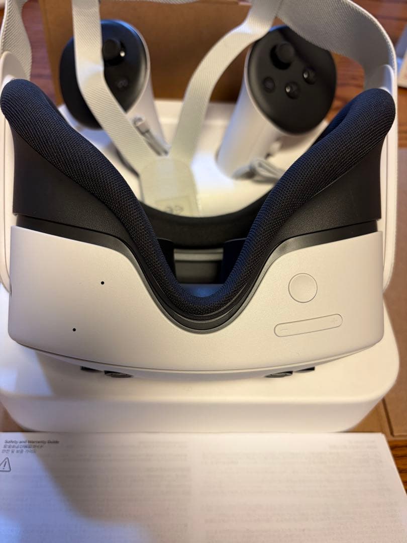  Quest 3S 256GB VRヘッドセット　箱は少し破れ、汚れあり