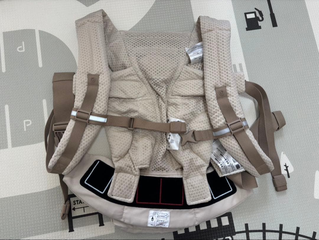 ほぼ未使用 ergobaby OMNI Breeze 抱っこひも
