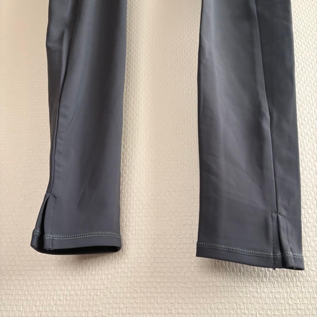 【美品】　emmi ヨガウェア　キャミ　レギンス　上下セット　セットアップ　エミ