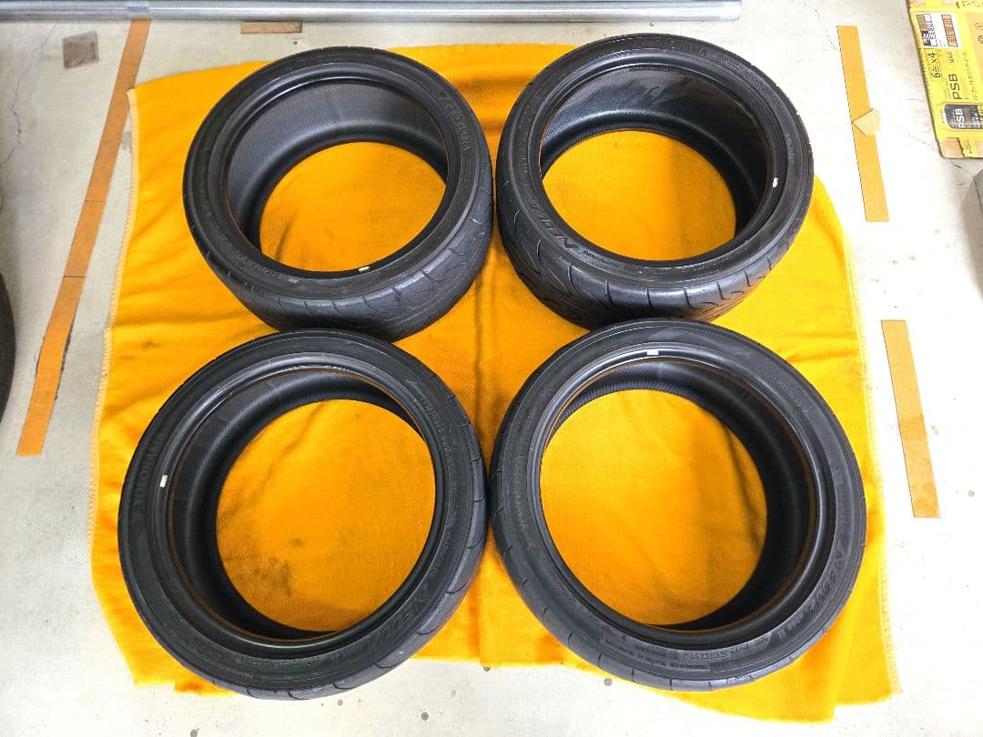 ADVAN NEOVA AD08R 245/40R18 93W　2021年製4本