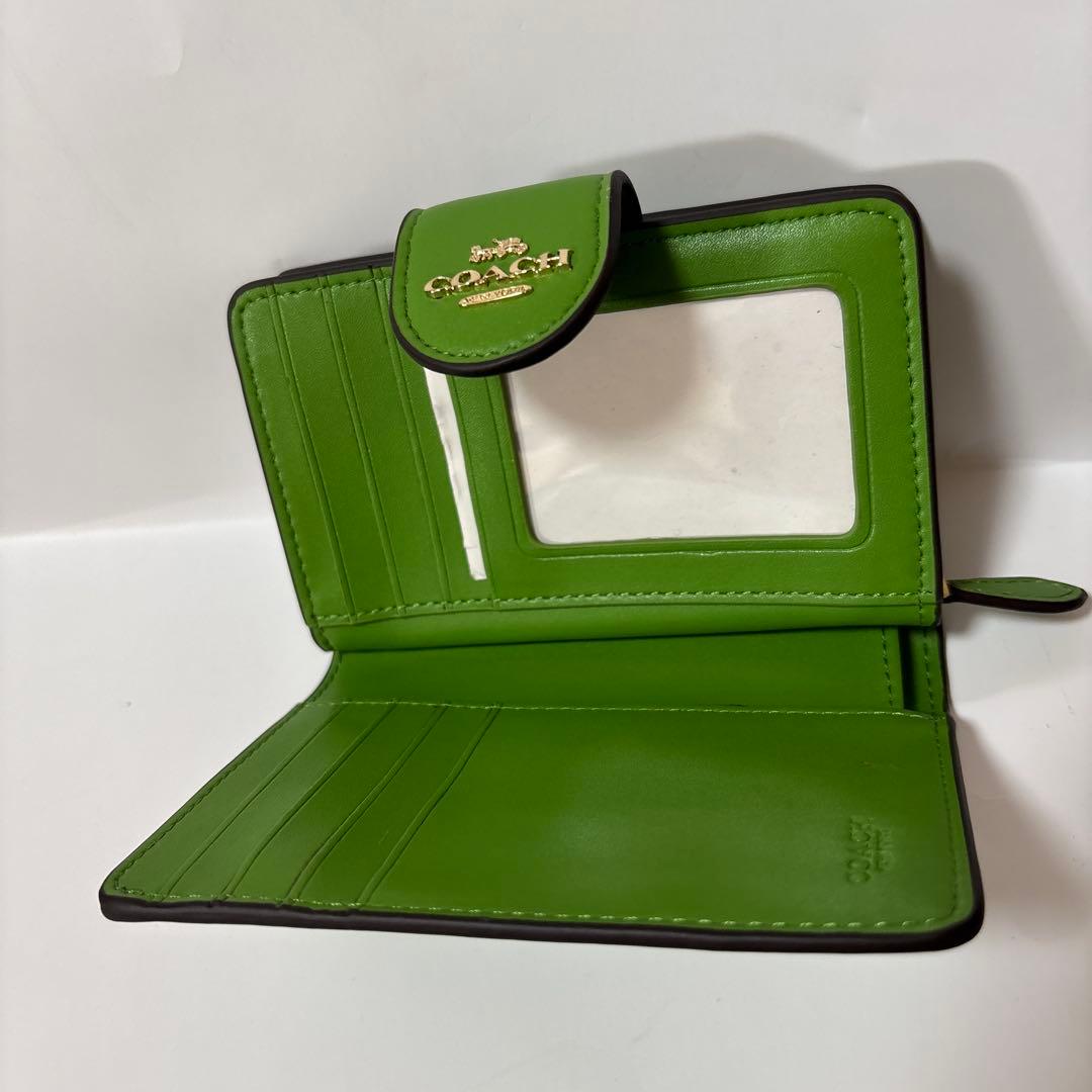 COACH 花柄 緑色 二つ折り財布