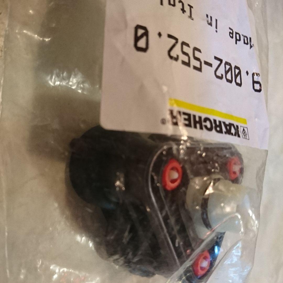 ケルヒャー 高圧洗浄機 パーツ シリンダーヘッド 新品、未使用！
