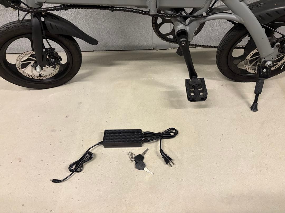 Hold On Q1J 電動アシスト自転車 グレー