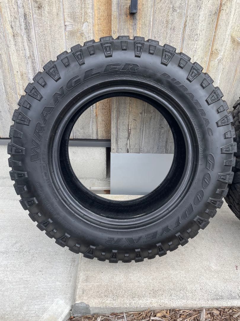 【値下げ】 オールシーズン デュラトラック 275/65R 18インチ　タンドラ